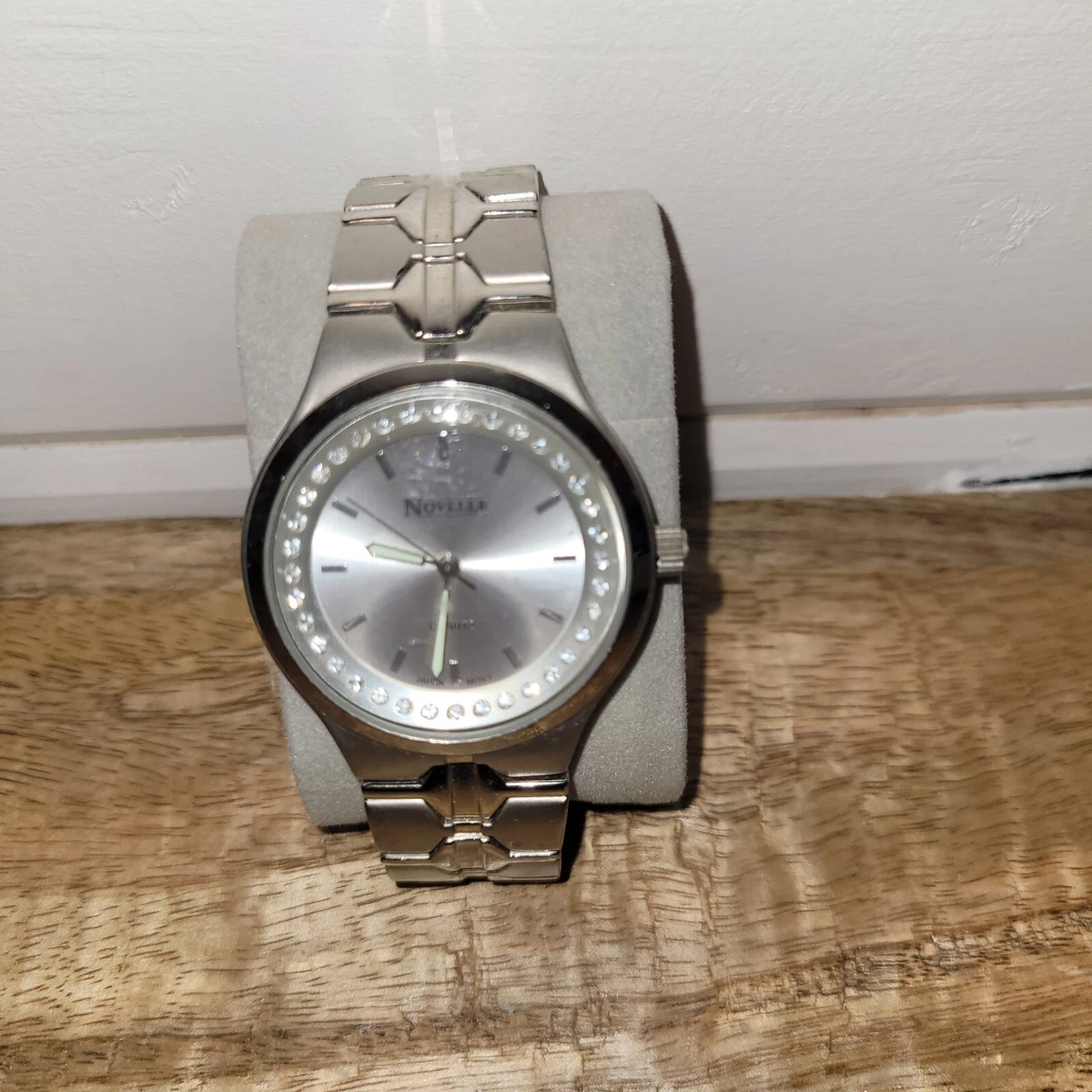 Novelle Watch Mens Stainless Steel Water Resistant Quartz.Needs new battery