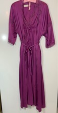 LORRAINE BRAND NYLON PEIGNOIR SET RASPBERRY COLOR SZ SMALL USA