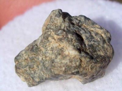 1.04 grams 13mm NWA 11182 Lunar Moon  Meteorite feldsp. breccia with COA