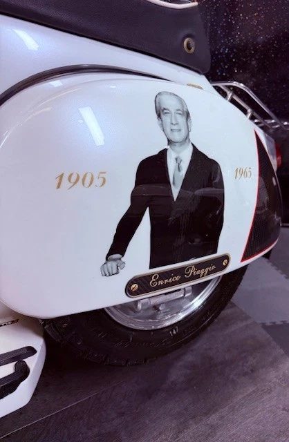 VESPA LAMBRETTA, VESPRETTA A ONE OFF CUSTOM SHOW WINNING MASTERPIECE WOW - Picture 15 of 22