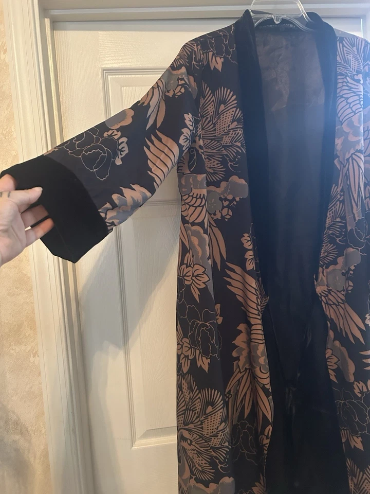 Chaqueta larga/kimono, acento terciopelo, cuello de piel desmontable Foto 4 de 4