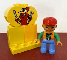 Lego ☆ DUPLO ☆ Mechanic Minifigure & Sign from Set #10836