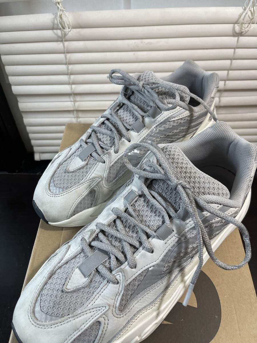 yeezy 700 static size 12