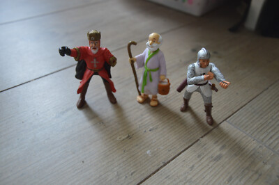 3 Spielfiguren Simba u. a.