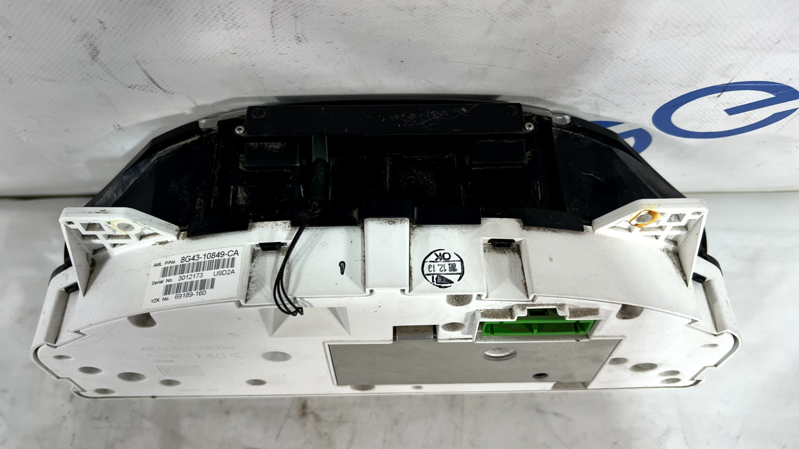 2011 ASTON MARTIN VANTAGE SPEEDOMETER INSTRUMENT GAUGE CLUSTER 8G43-10849-CA OEM