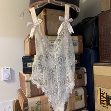 NWT Gold Label CREAM Victoria's Secret Y2K Lace Teddy Bodysuit L Satin Bows MINT