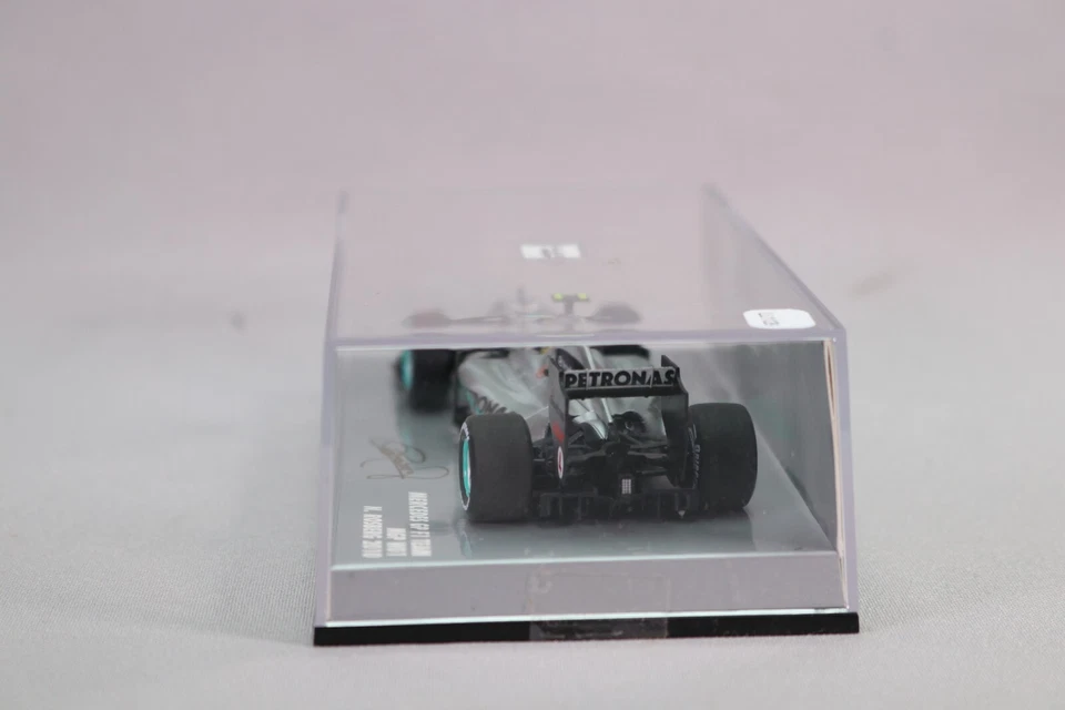 LL1129 MINICHAMPS 410100004 1:43 4 Mercedes GP Petronas MGP W01 Roseberg 2010 - Photo 3/4