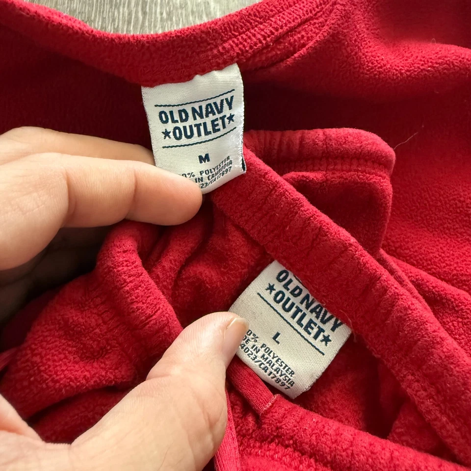 Old Navy Womens Red Fleece Sweater PJ set Size M top L Bottoms - Image 2 of 4