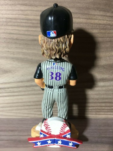Curt Schilling Bobble Head - 2,109/3,000 - Legends of the Diamond - Picture 2 of 5