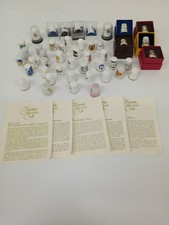 SUTHERLAND China Thimble Collectors Club Set with Display Boxes - K433