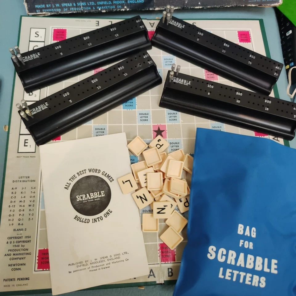  Spears Vintage 1950's Scrabble Board Game De Luxe Edition with Turntable   - Image 3 of 4