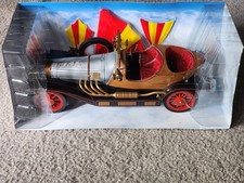 Autographed Dick Van Dyke segtoys 1:18 chitty chitty bang bang