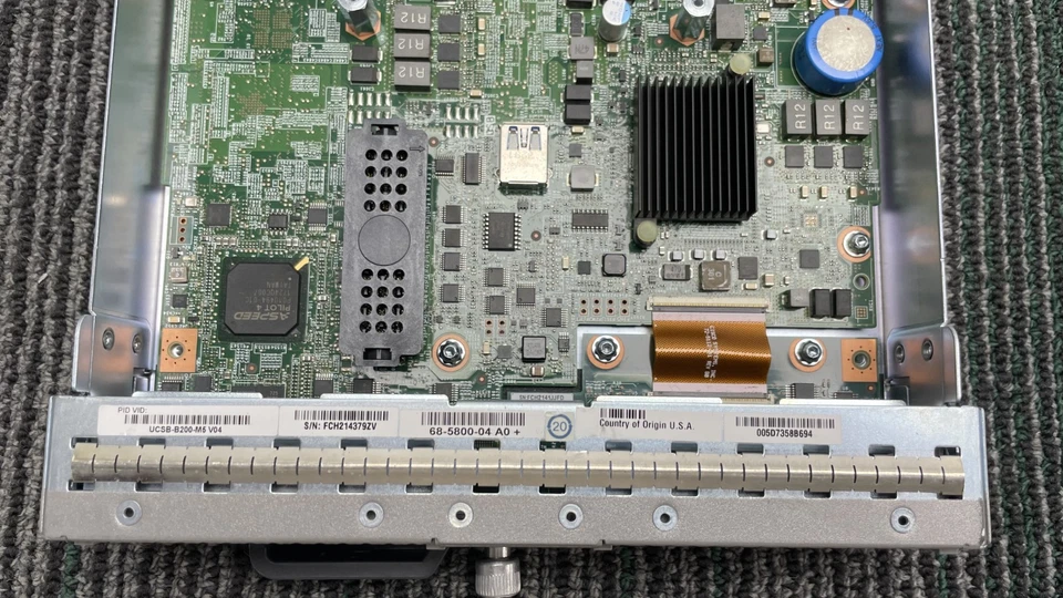 Cisco UCSB-B200-M5 40 Core Blade Server 2X Gold 6148 No RAM No HDD #1 - Image 3 of 4