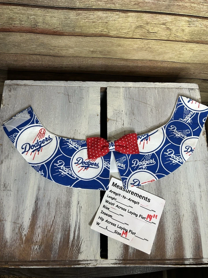 Pajarita con cuello para perro DODGERS talla mediana Foto 3 de 4