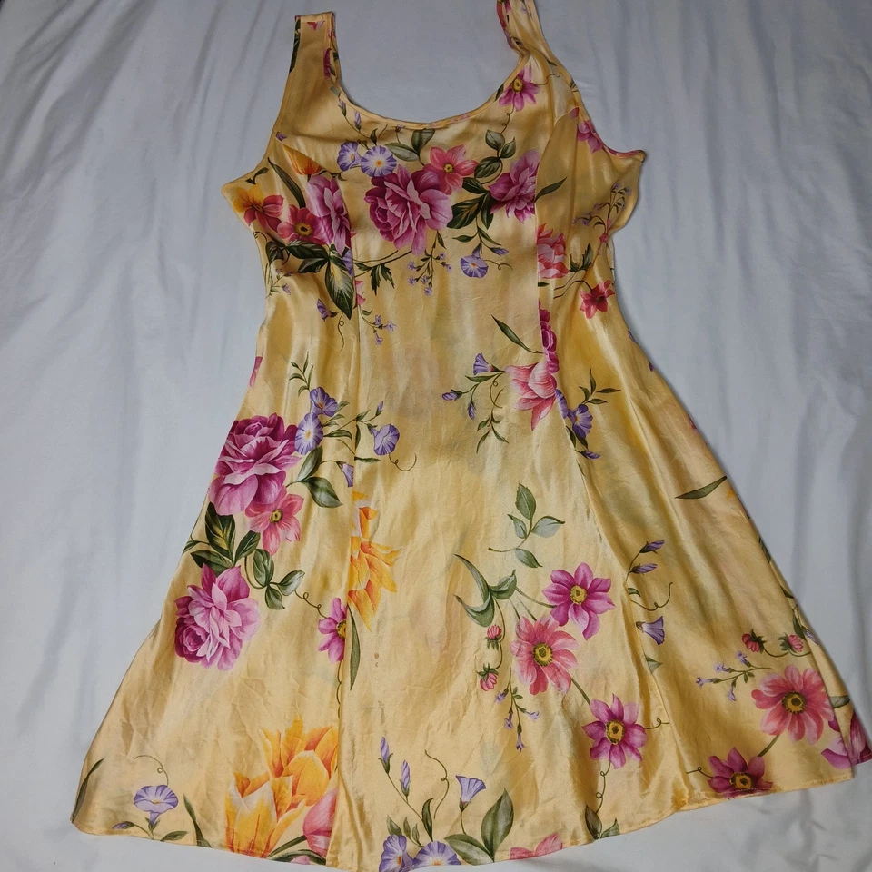 Vintage 90s Victoria's Secret Yellow Floral Silk  Slip Dress Robe Set Size Large - Image 4 of 4