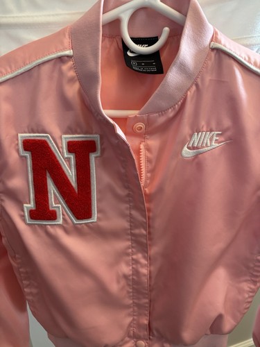 Nike Varsity Bomber Jacket Girls Medium Pink Swoosh Embroidered - Picture 2 of 7