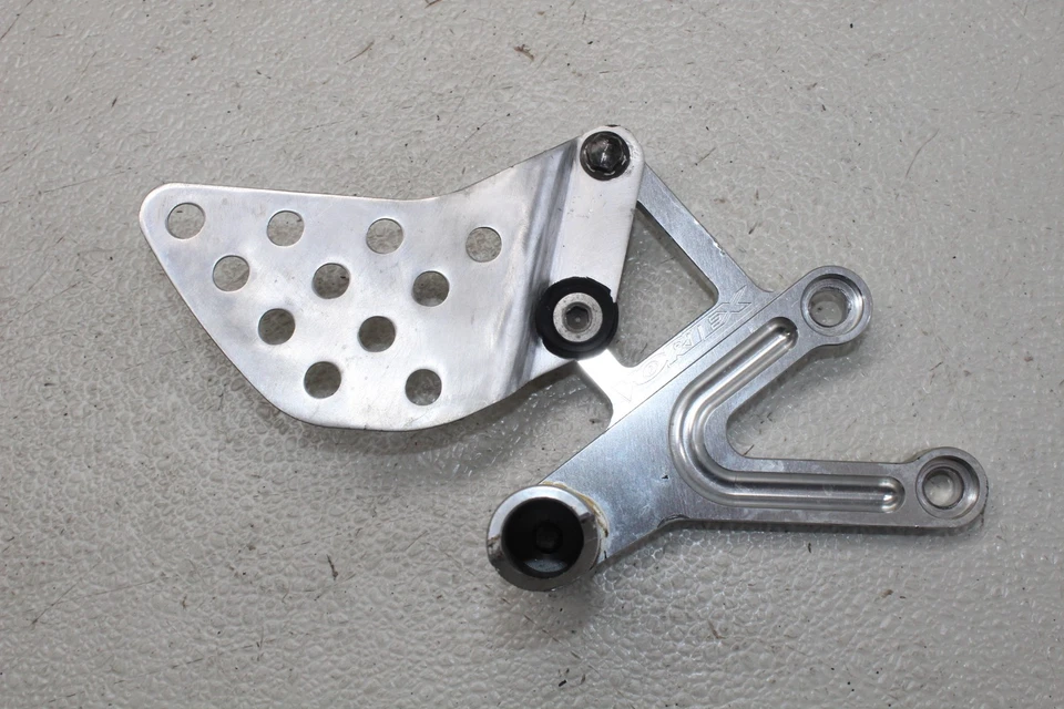 00-01 JUEGO TRASERO KAWASAKI NINJA ZX9R ZX-9R VORTEX ESTRIBERAS Foto 2 de 4