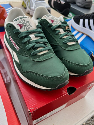 Reebok Classic AZ Women Suede Low Top Green/Chalk Lace-Up Sneakers 100221226