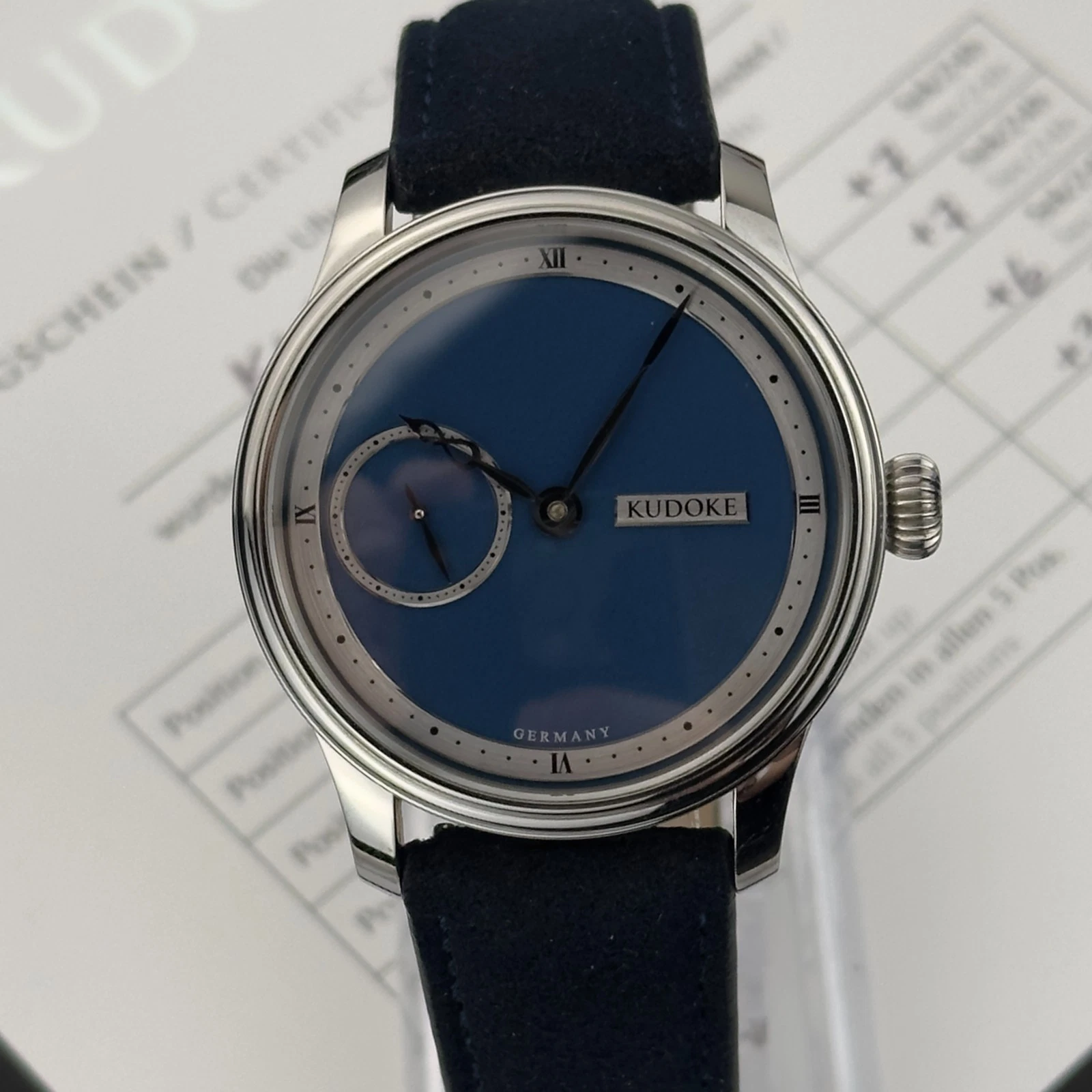 Kudoke 1 Blue Dial Men's Steel Independent Manual Luxury 39mm Watch Full Set
Opens in a new window o