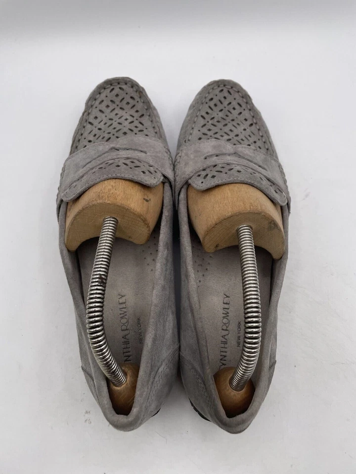 Sapatilhas femininas Cynthia Rowley Stream balançadas tamanho 8 cinza recortadas biqueira baixa redonda - Imagem 4 de 4