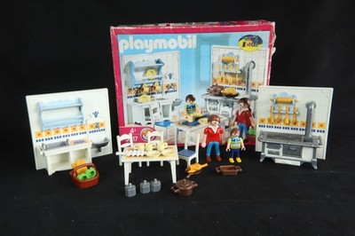 Playmobil Victorian Rosa 5317 Kitchen 5300, incomplete with original box, 2003