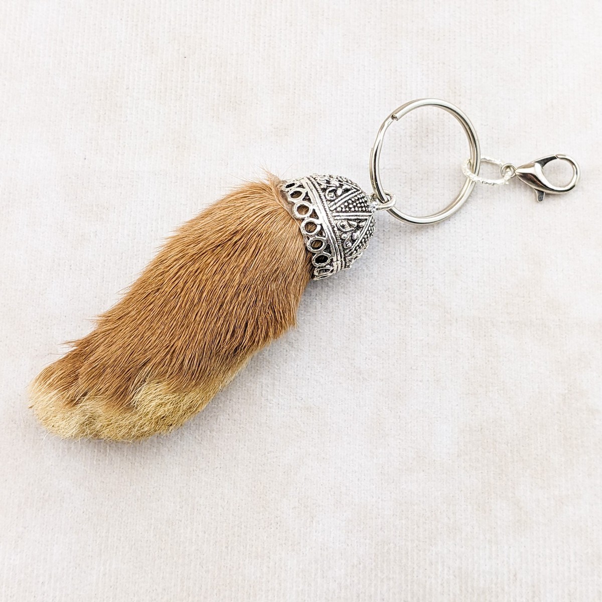 Real Rabbit Foot hook Keychain NATURAL Luck Lucky curiosities