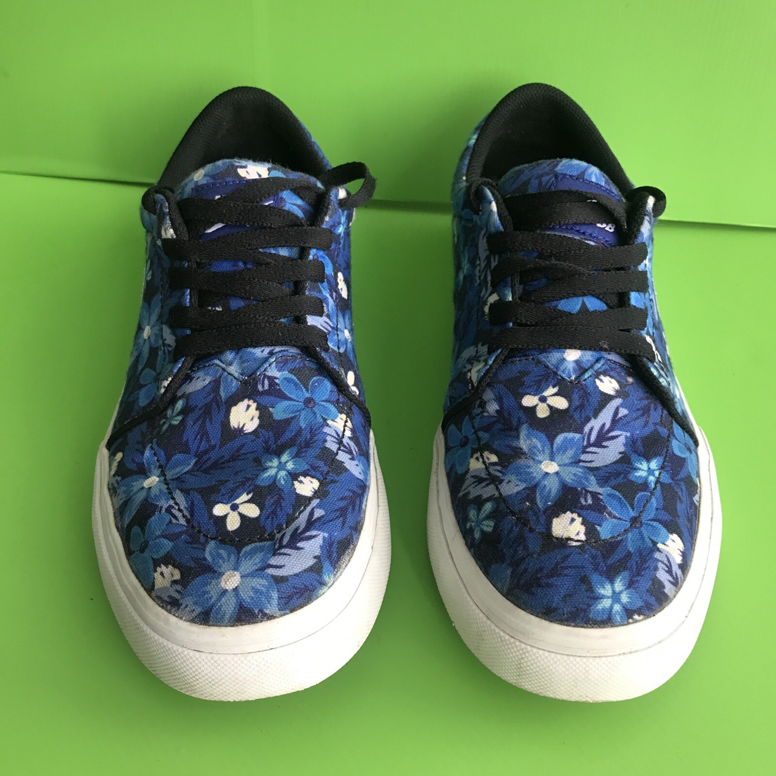 Nike SB satire blue floral canvas 