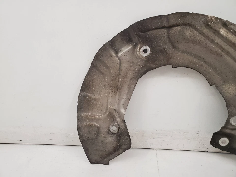 ✅ 08-13 OEM BMW E82 E88 135 Cubierta protectora antipolvo freno lado pasajero delantero derecho Foto 2 de 4