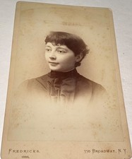 Rare Antique Victorian American Beautiful Young Woman Short Hair Cabinet Photo 