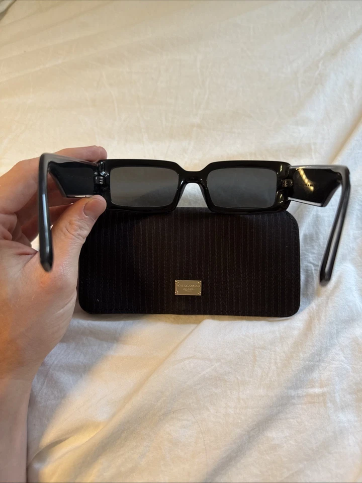 Authentic Dolce & Gabbana DG6187 501/87 53 mm Black Rectangular Sunglasses/Case - Image 4 of 4