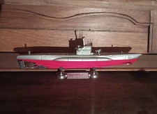 Table lighter U 518 submarine with mint condition with original packaging 