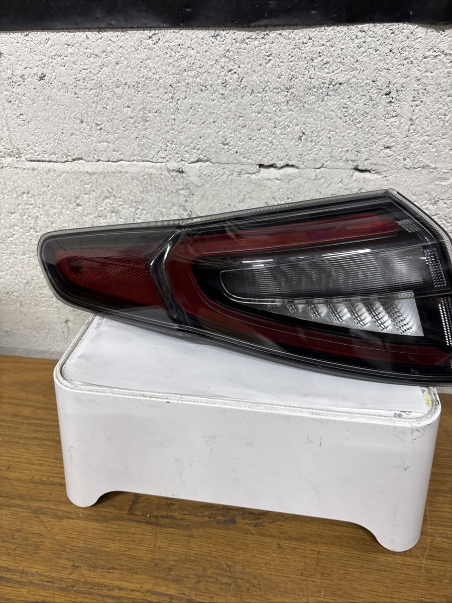 2018-2023 Alfa Romeo Stelvio Driver Left Outer LED Tail Light #597