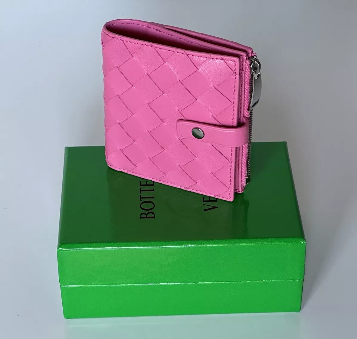 Continental wallet top in intrecciato nappa