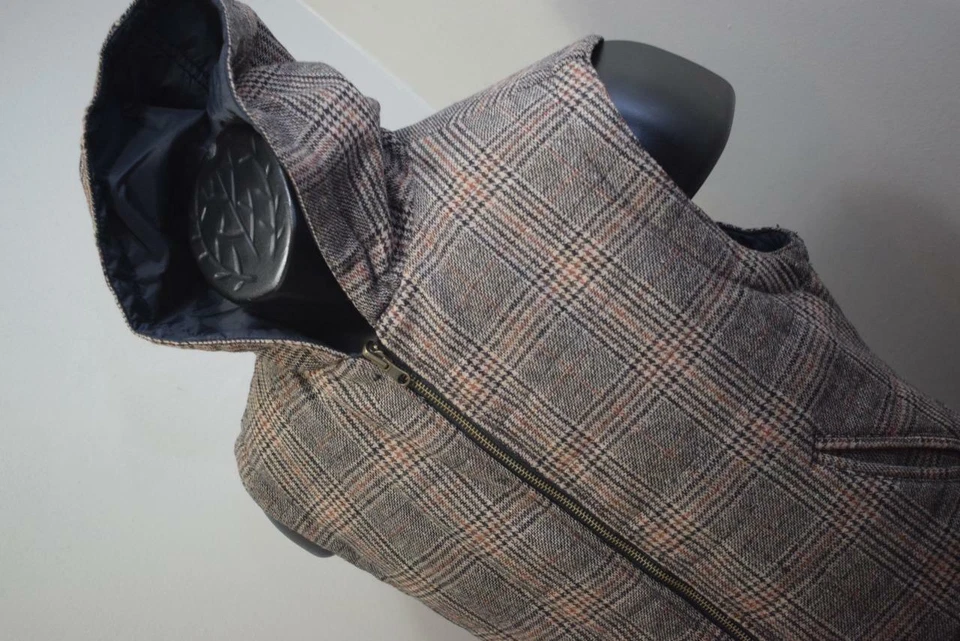 41085 Womens Prana Breathe Reversible Puffer Vest Size Large - Image 2 of 4