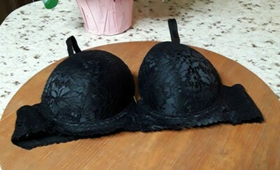 NEW ADRIENNE VITTADINI  WO'S BLACK LACE PUSH UP PADDED BRA SIZE 36 C MINT COND