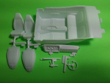 71 1971 GTX Plymouth 1/24 Interior Tub Bucket Seats Dash Steering Wheel Revell