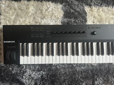 Native Instruments Komplete Kontrol A49 Smart...
