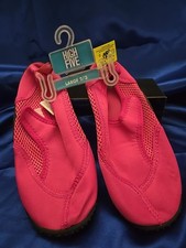 YOUTH SIZE 2-3 WATER SHOES Hot Pink"" High Five ""Brand NEW"