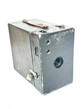 Vintage Kodak No. 2A Brownie Rainbow Hawkeye Model B Box Camera