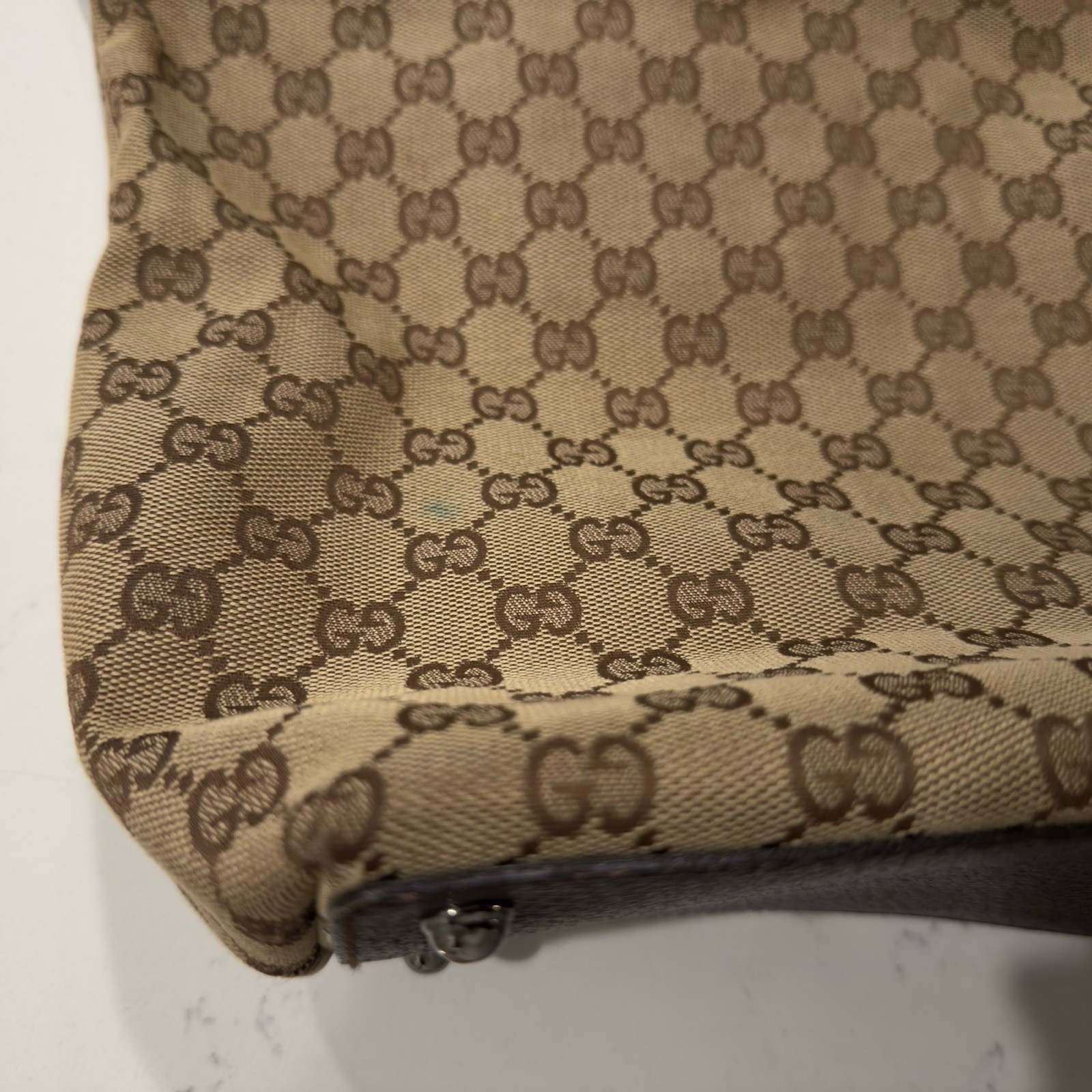 Gucci Eclipse Monogram GG Tote Handbag Canvas Lea… - image 4