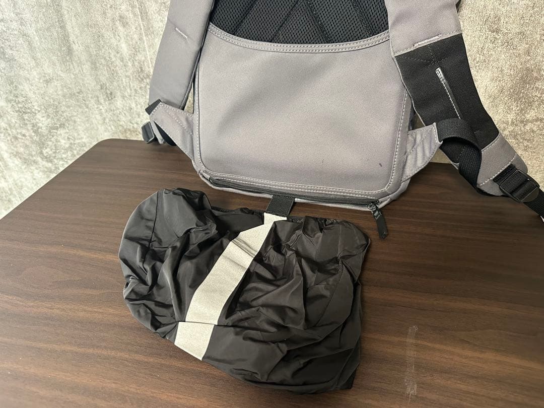 Grey/Black Abstract Pattern Backpack - image 4