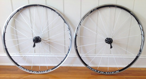 Bontrager Race Lite 700C Wheelset  Shimano/SRAM 18/20 DT bladed Spokes OSB 6000
