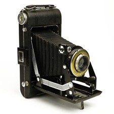 Vintage 1930's Eastman Kodak Vigilant SIX-16 Folding Film Camera