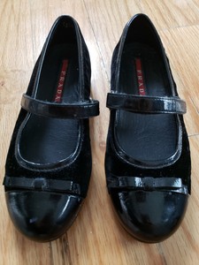 prada girl shoes