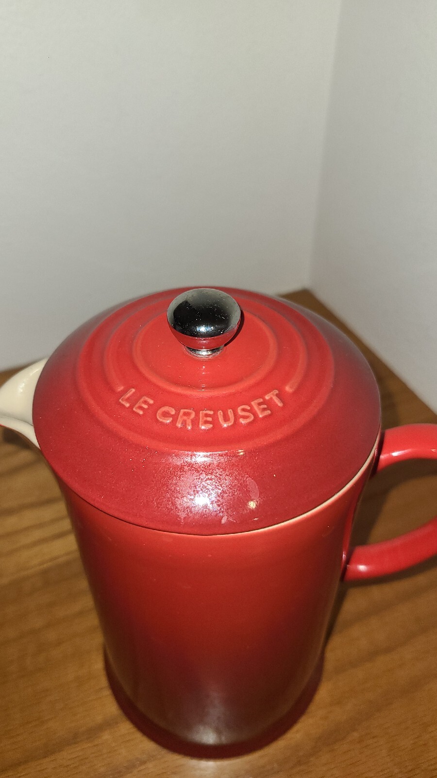 Le Creuset Cafe Red French Press Coffee Pot Stoneware 27 Oz