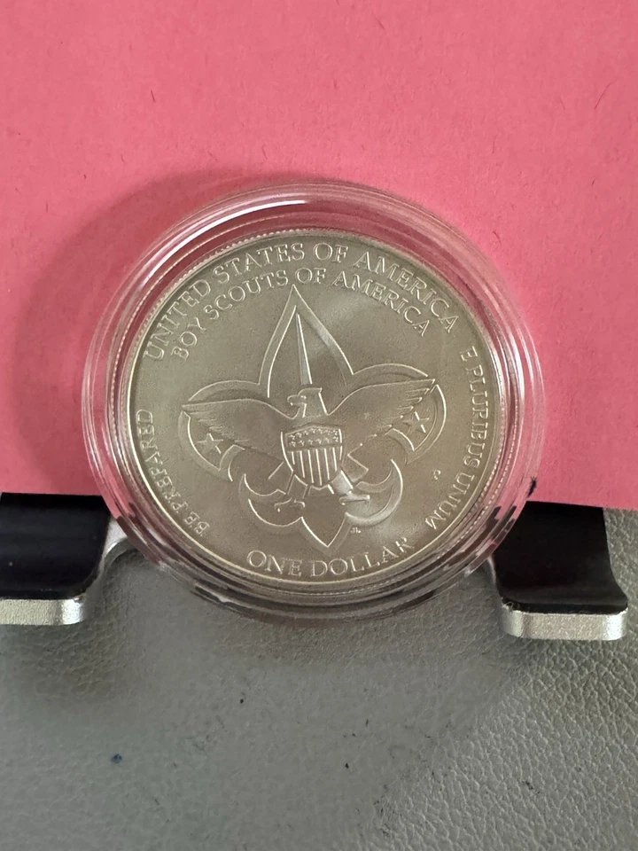 2010-P  Boy Scouts of America Centennial  Uncirculated Silver $1 in OGP w/COA - Image 3 of 4