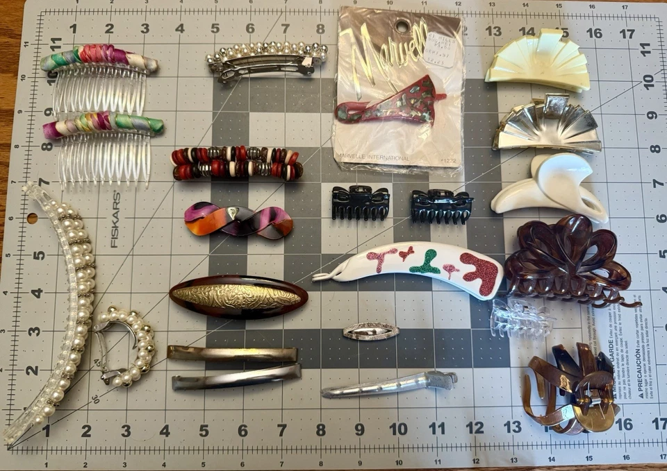 Vintage 80s Hair Clips Barrettes Combs Goody Marvelle Beaded Claws Banana - Image 2 of 4