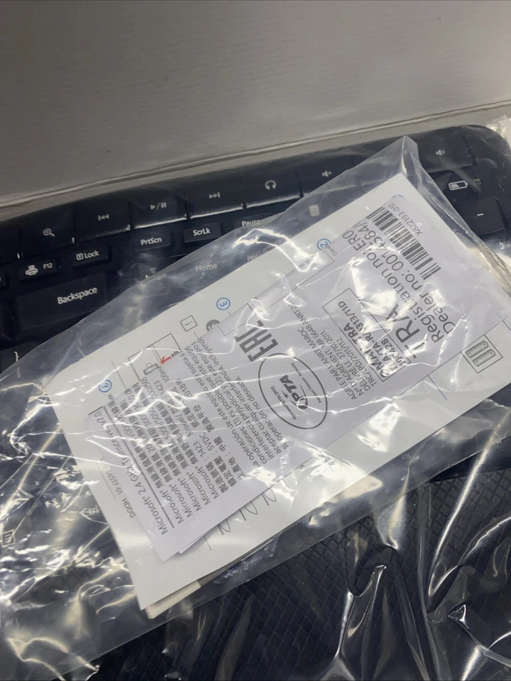 Microsoft Comfort Desktop 5050 Wireless Keyboard With USB Dongle No Mouse - Image 3 of 4