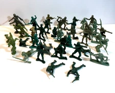 Army Men Soldiers 2" Tall Plastic Figures Green & Gray Mixed Lot of 40