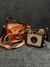   Vintage 1950  s KODAK Brownie Holiday Flash Camera W/Strap  case UNTESTED   
